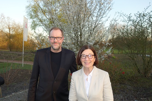 Ina Bimberg übergibt den Vorsitz an Thomas Dietrich, Foto: Judith Dohmen-Mick